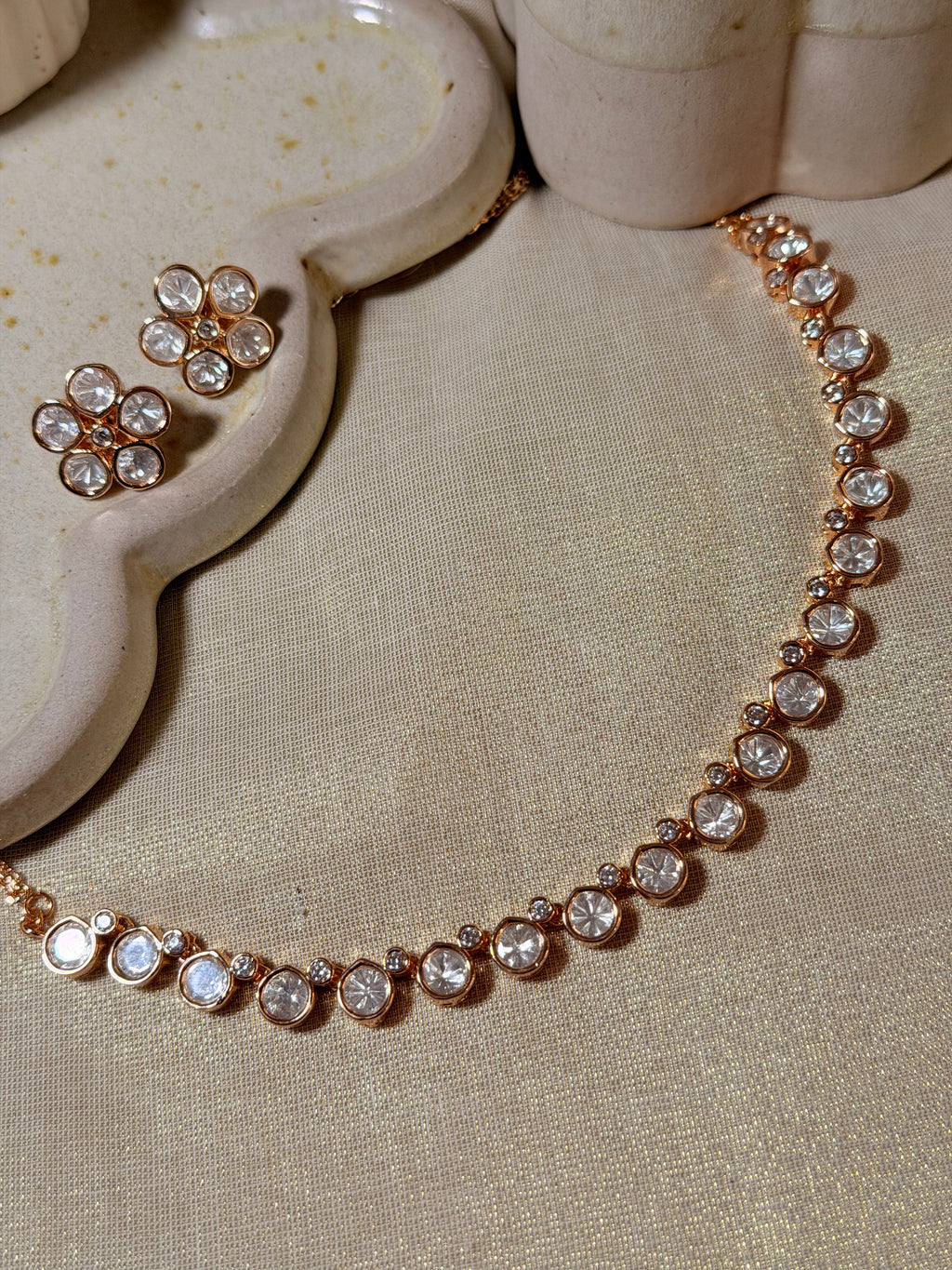Classic Ivory Polki Kundan Choker Necklace Set with Floral Stud Earrings – Rose Gold Finish - Classic Ivory Polki Kundan Choker Necklace Set with Floral Stud Earrings – Rose Gold Finish (2)