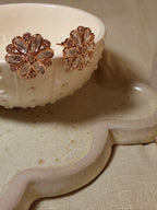 Ivory Oval Polki Kundan Choker Necklace Set with Floral Stud Earrings – Rose Gold Finish - Ivory Oval Polki Kundan Choker Necklace Set with Floral Stud Earrings – Rose Gold Finish (1)