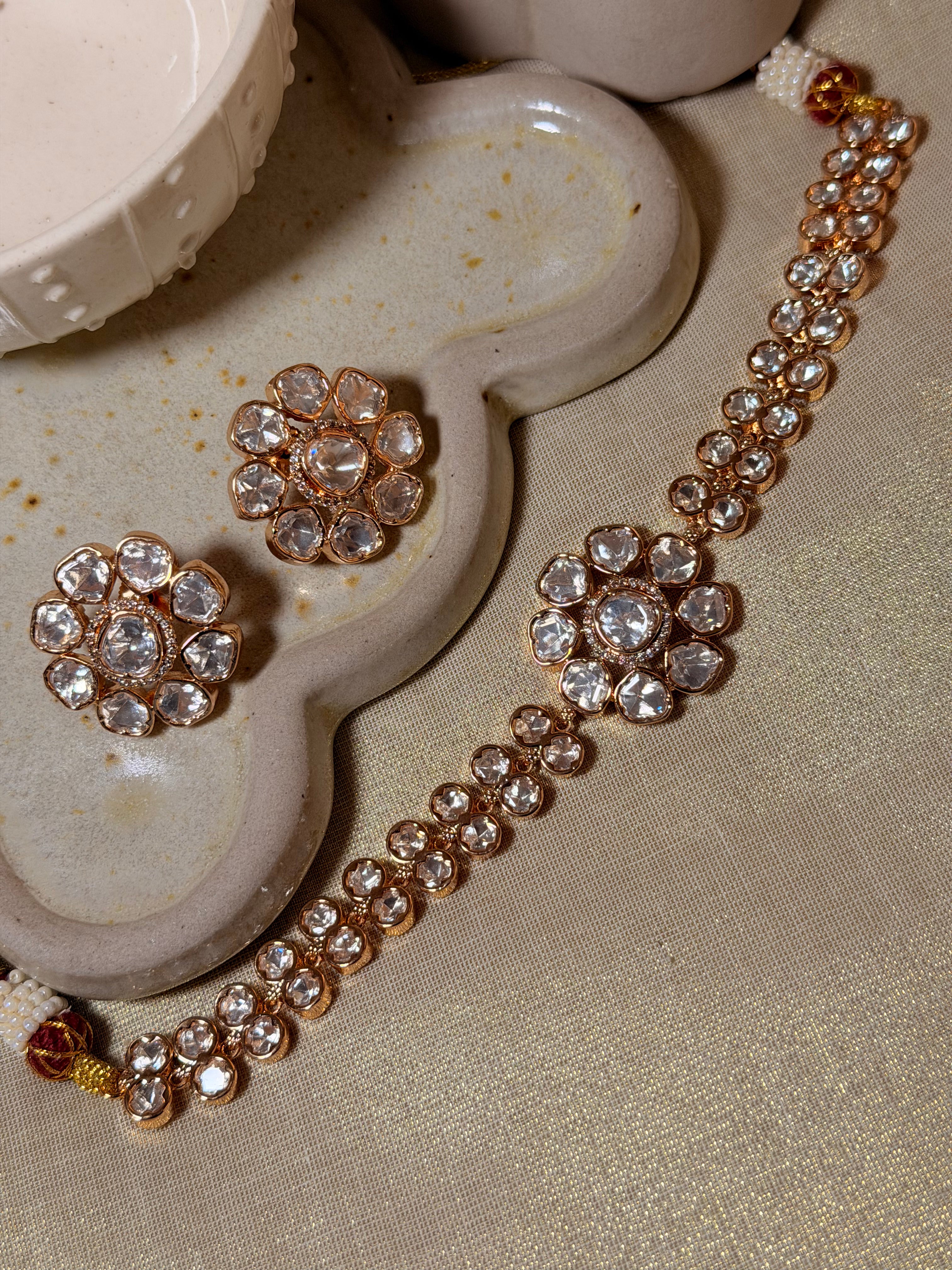 Royal Floral Polki Kundan Choker Necklace Set with Statement Stud Earrings – Rose Gold Finish - Royal Floral Polki Kundan Choker Necklace Set with Statement Stud Earrings – Rose Gold Finish (2)