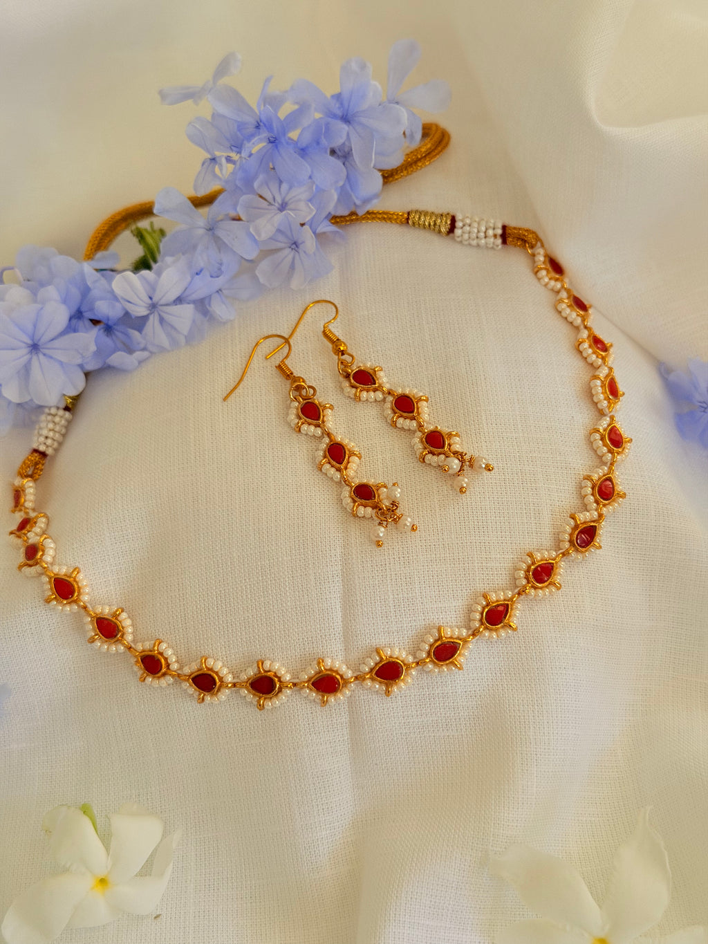 Aurelia Pearl Teardrop Necklace Set - Coral Red (1)