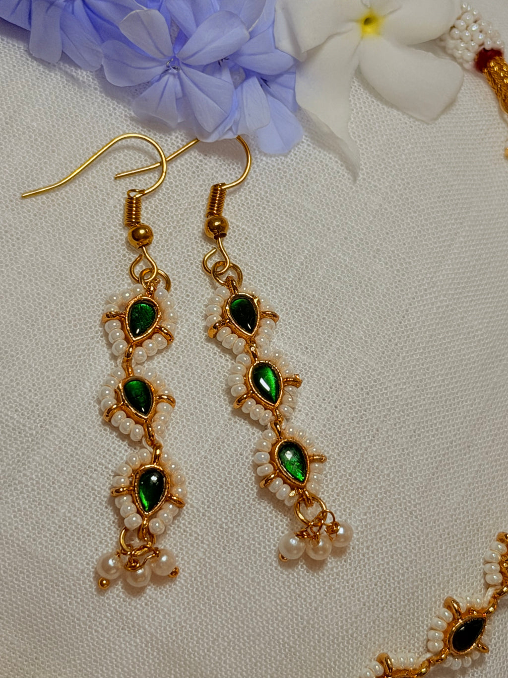 Aurelia Pearl Teardrop Necklace Set - Emerald Green (3)