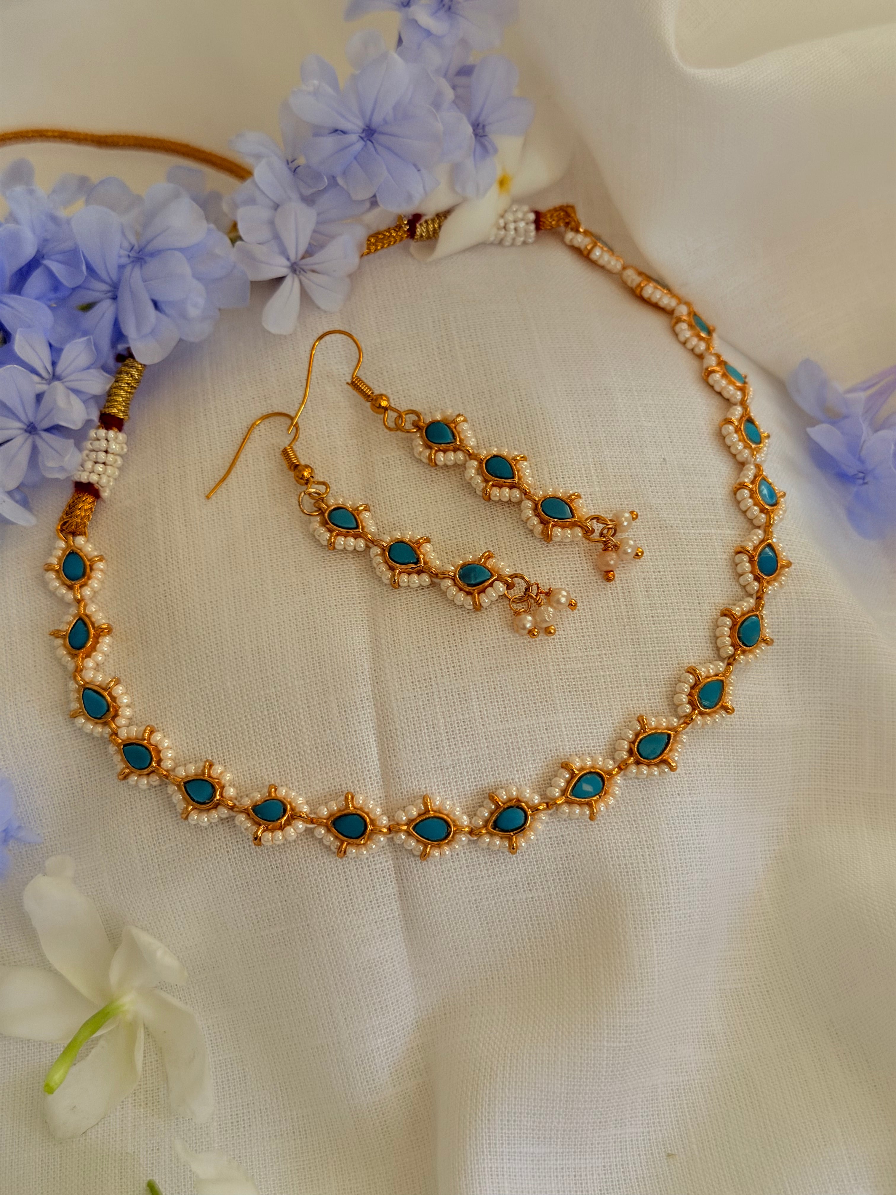 Aurelia Pearl Teardrop Necklace Set - Turquoise (1)