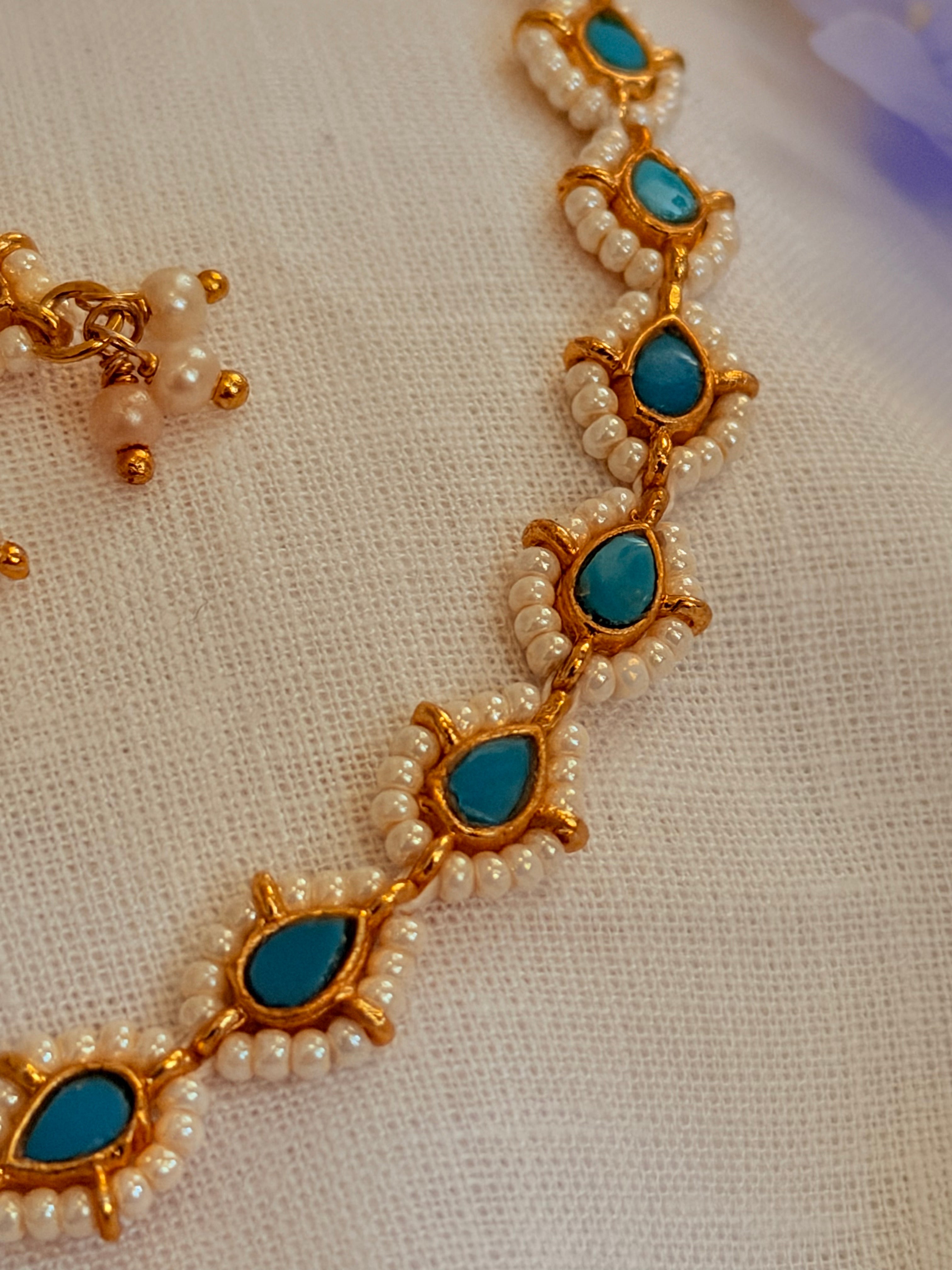 Aurelia Pearl Teardrop Necklace Set - Turquoise (2)