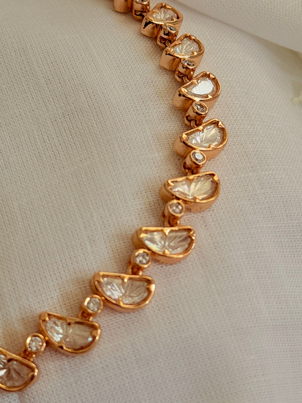 Elysia Crystal Petal Necklace Set - Elysia Crystal Petal Necklace Set (2)