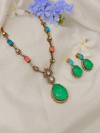 Aadhira Victorian Pendant Necklace Set - Aadhira Victorian Pendant Necklace Set (1)