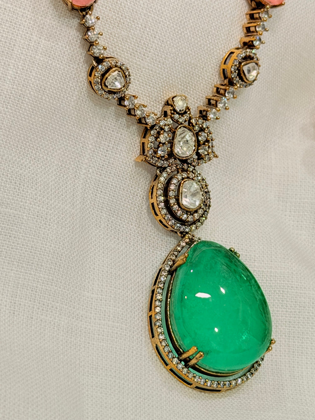 Aadhira Victorian Pendant Necklace Set - Aadhira Victorian Pendant Necklace Set (2)