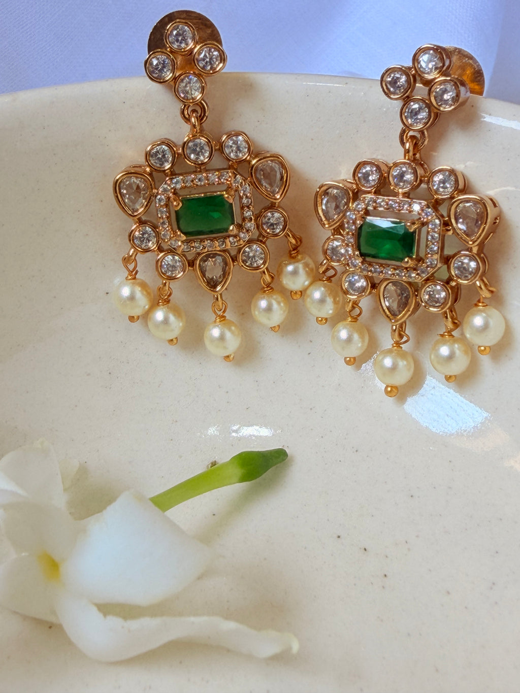 Vaidehi Emerald Bridal Choker Set - Green (2)