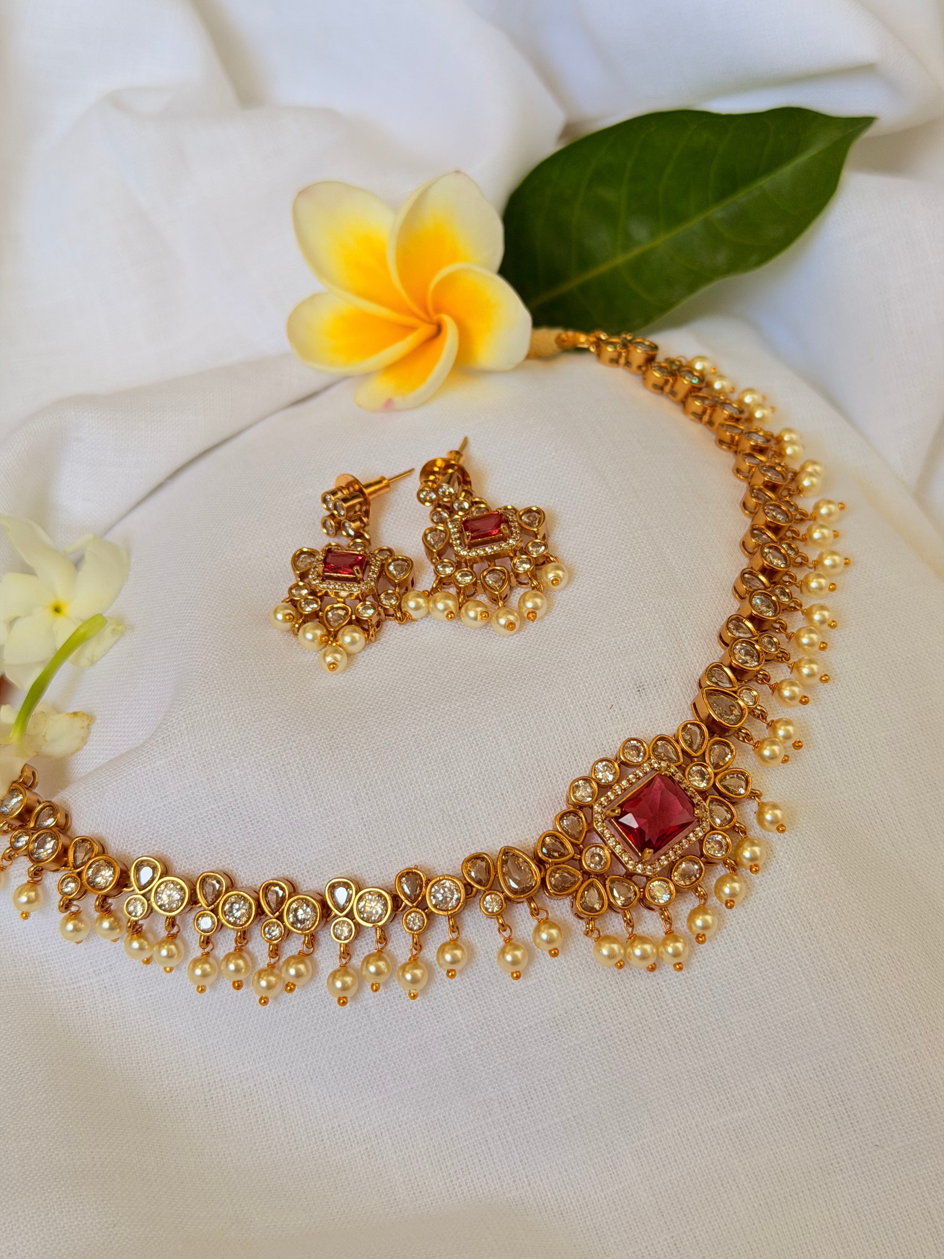 Vaidehi Emerald Bridal Choker Set - Red (1)
