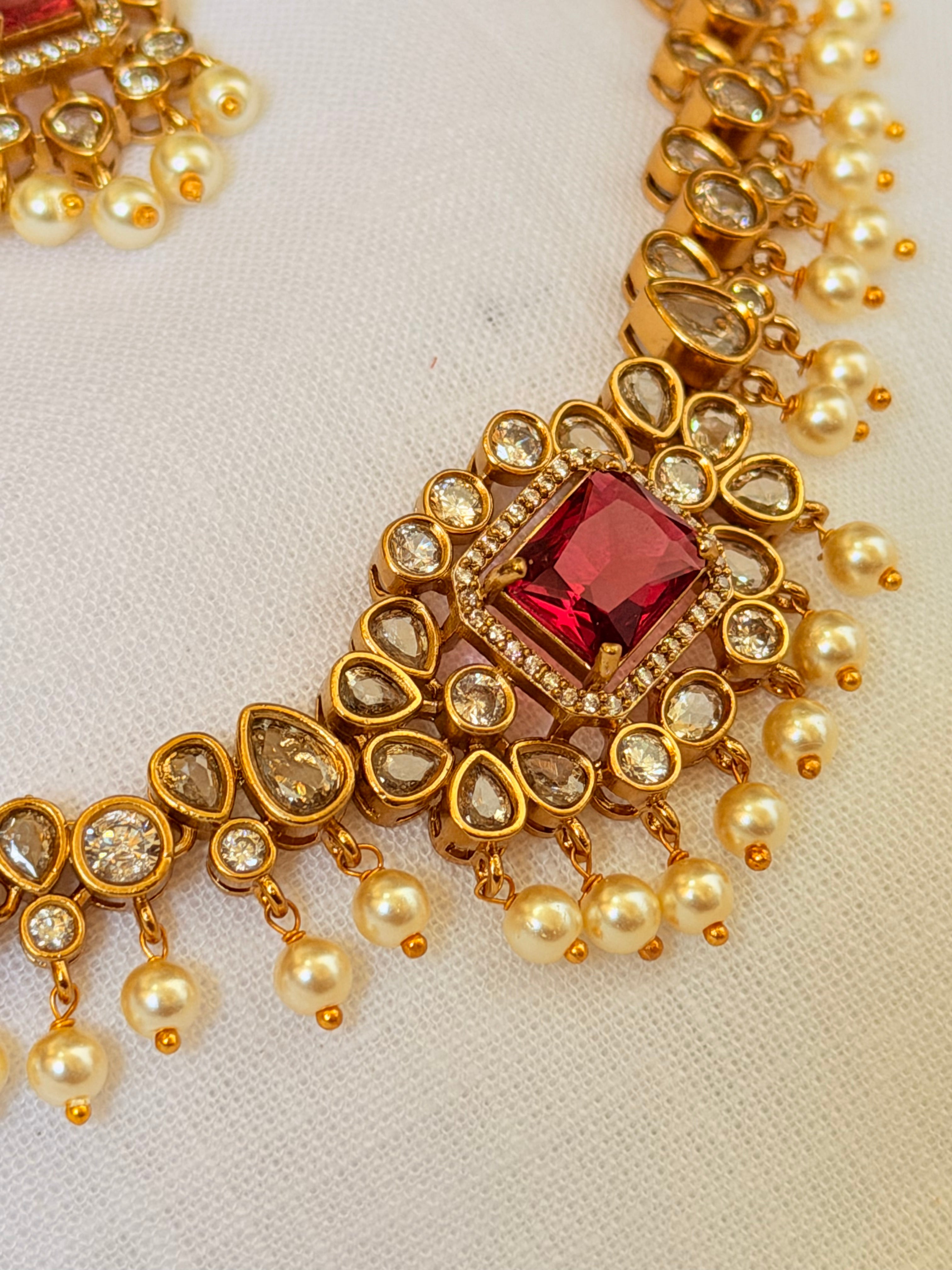 Vaidehi Emerald Bridal Choker Set - Red (2)