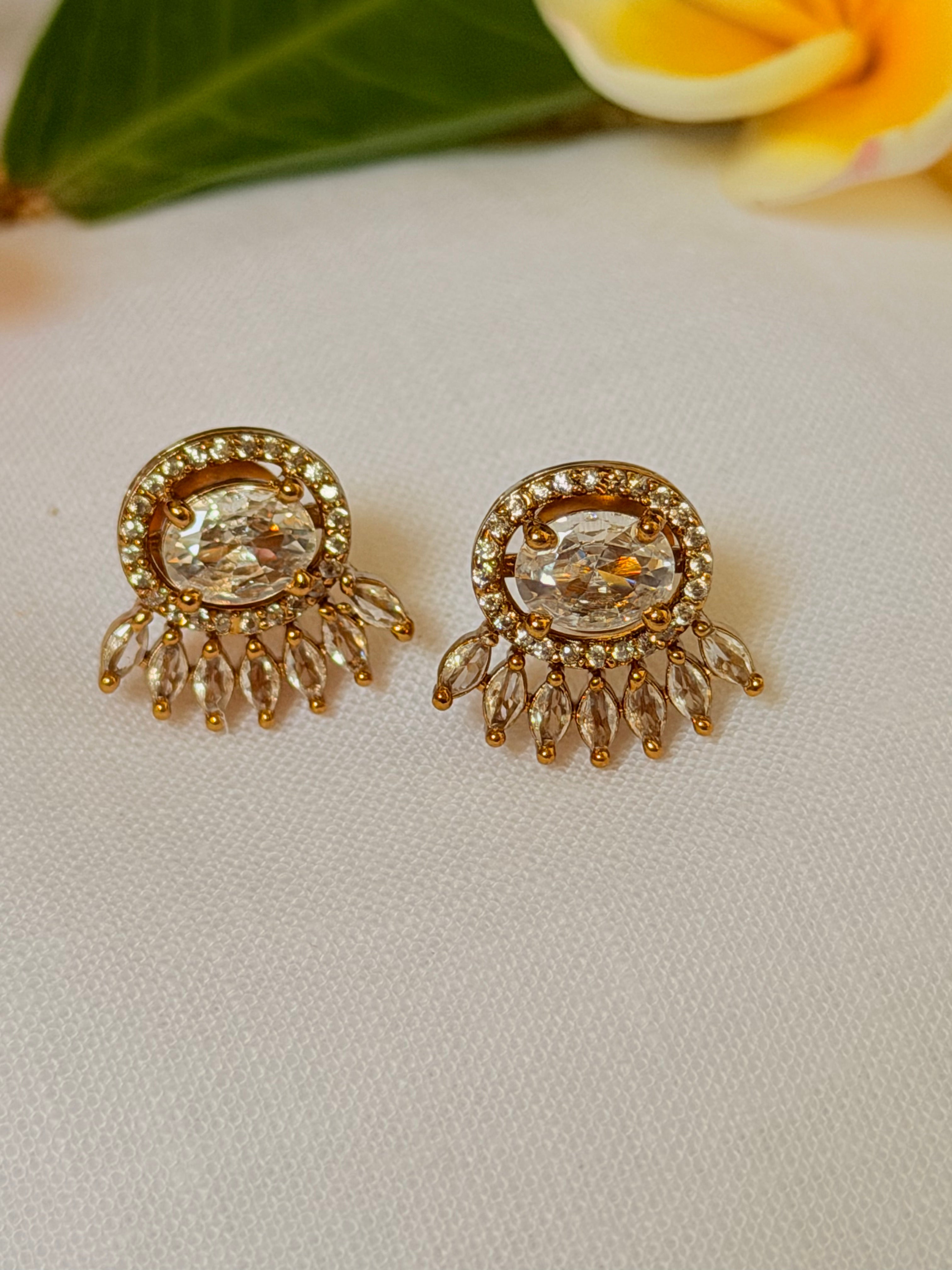 Vanya Floral Vine AD Pendant Choker Set - White (3)