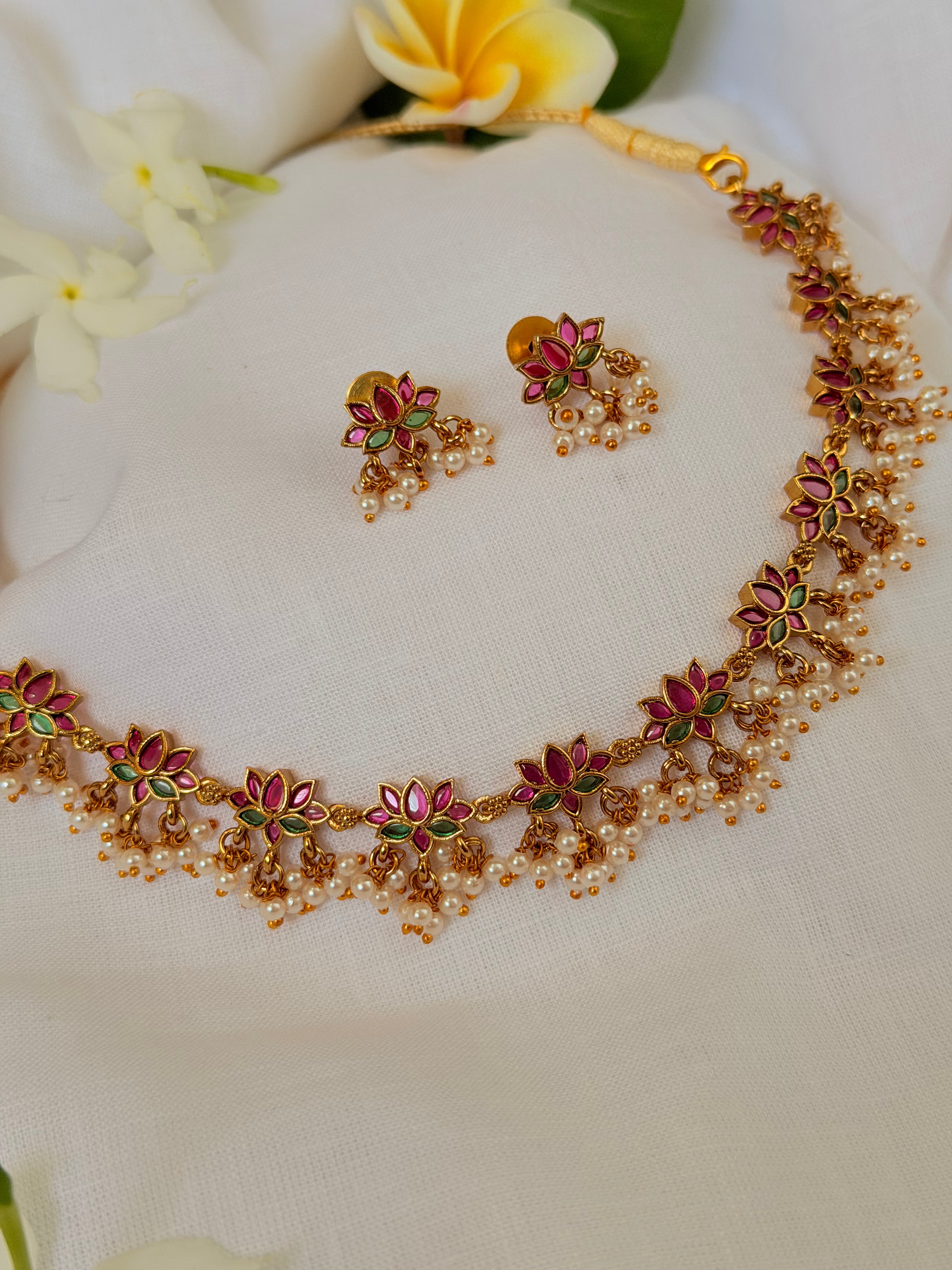 Padmika Lotus Kemp Stone Pearl Choker Set - Ruby (1)