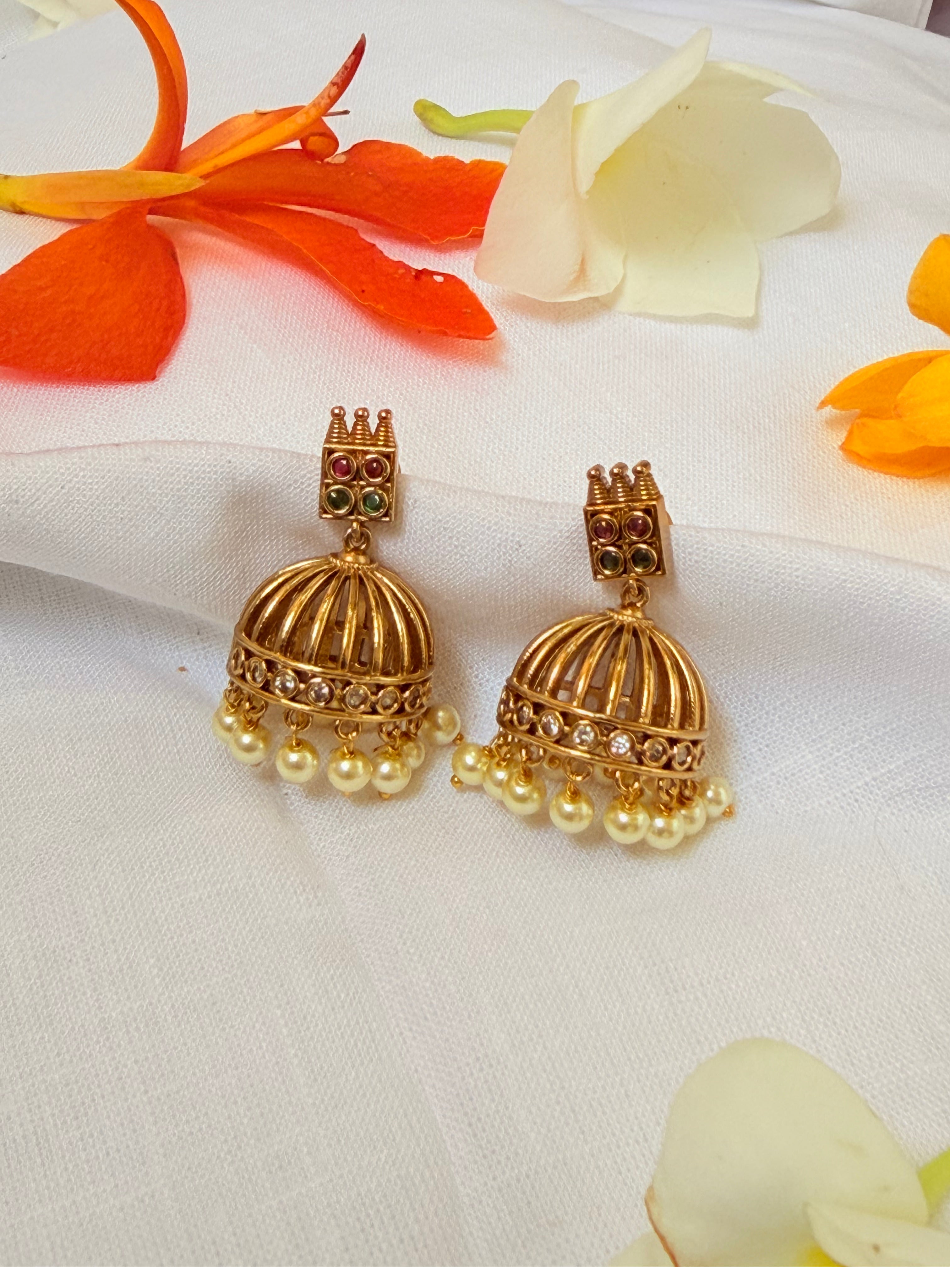 Mayura Jaali Pearl Jhumka Earrings - Mayura Jaali Pearl Jhumka Earrings (1)