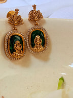 Aarvika Lakshmi Emerald Pendant Temple Choker Set - Aarvika Lakshmi Emerald Pendant Temple Choker Set (3)