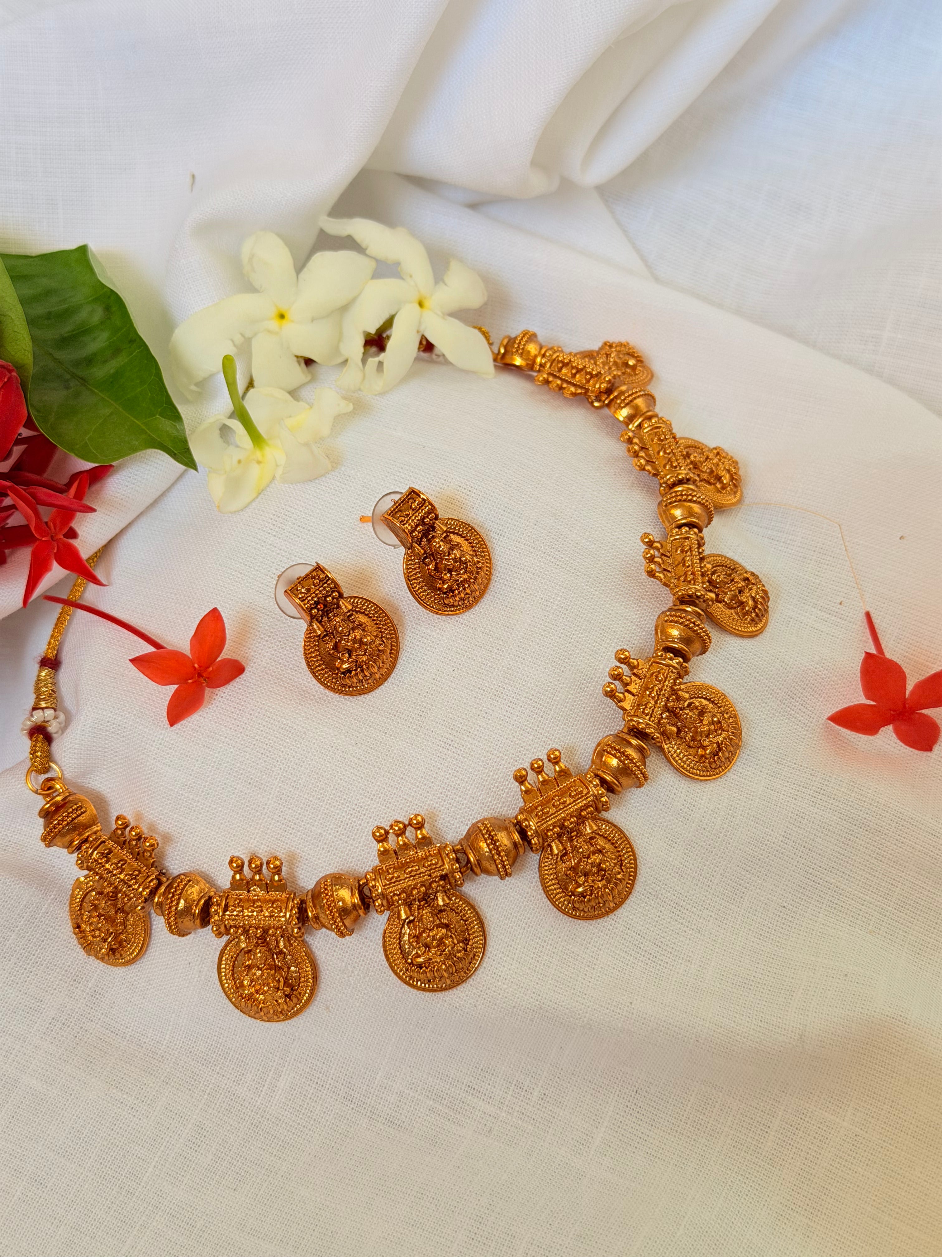 Keshirika Antique Temple Coin Choker - Keshirika Antique Temple Coin Choker (1)