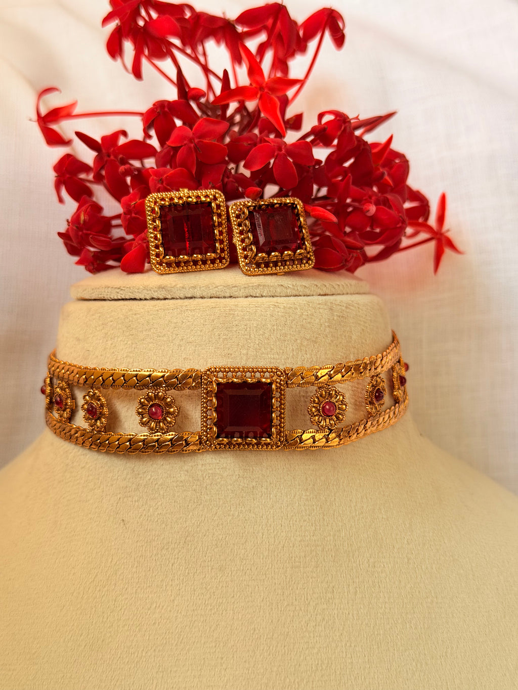 Aurora Stone Link Choker Set - Red (1)