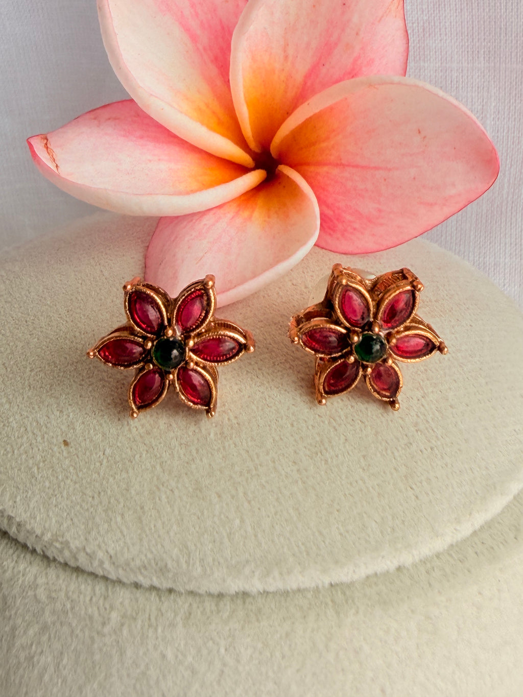 Anaya Pearl Flower Necklace Set - Anaya Pearl Flower Necklace Set (2)