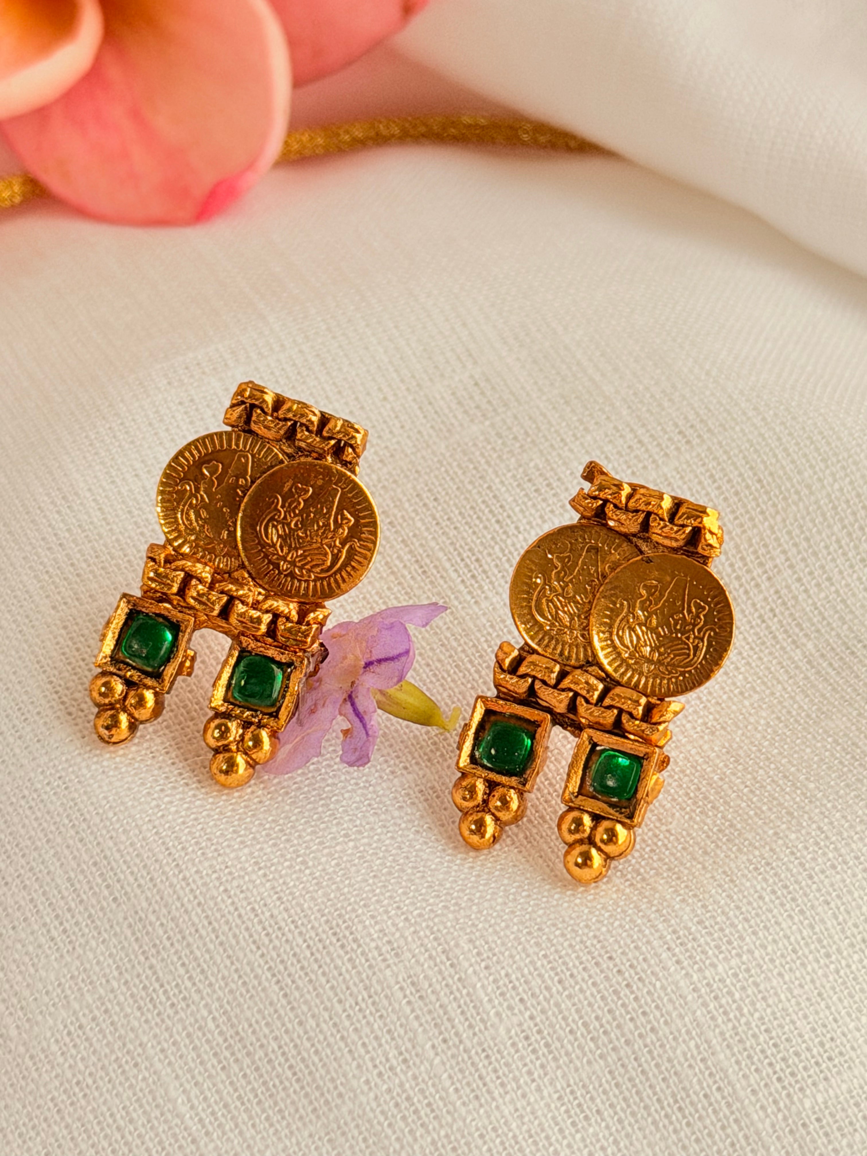 Lakshmi Kasu Coin Necklace Set - Lakshmi Kasu Coin Necklace Set (2)