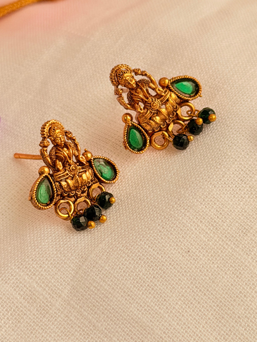 Lakshmi Devi Antique Necklace Set - Green (3)