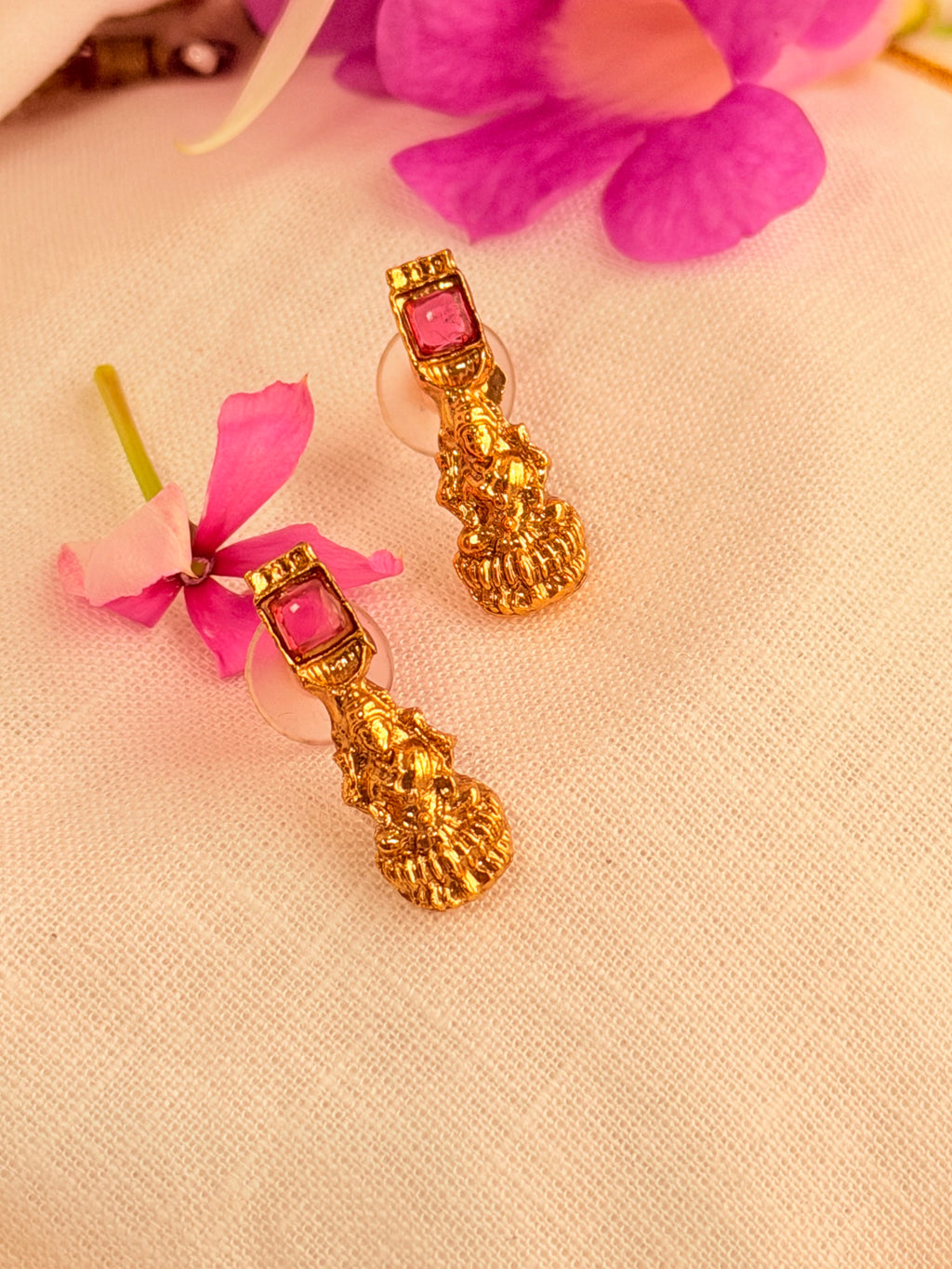 Ruvika Lakshmi Temple Necklace Set - Multi (3)