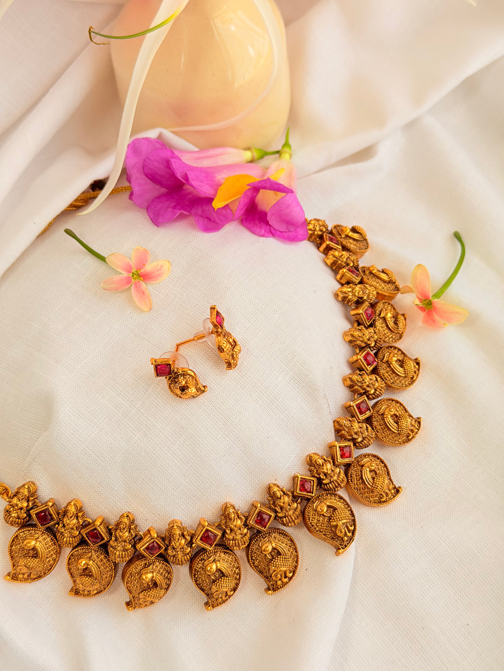 Mayuri Necklace Set - Red (1)
