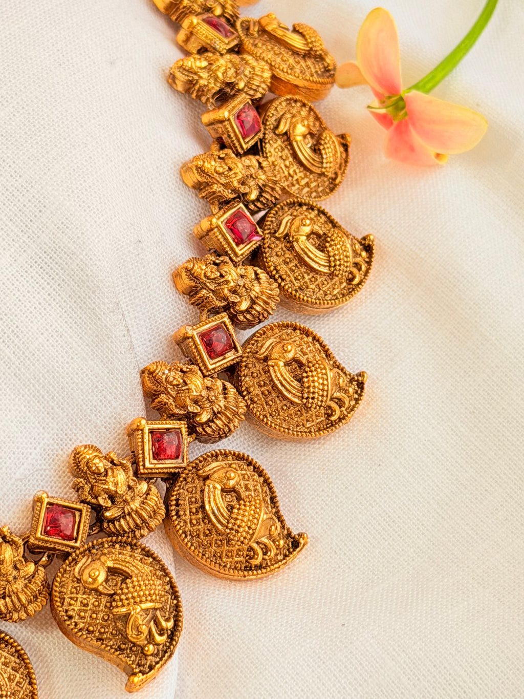 Mayuri Necklace Set - Red (3)