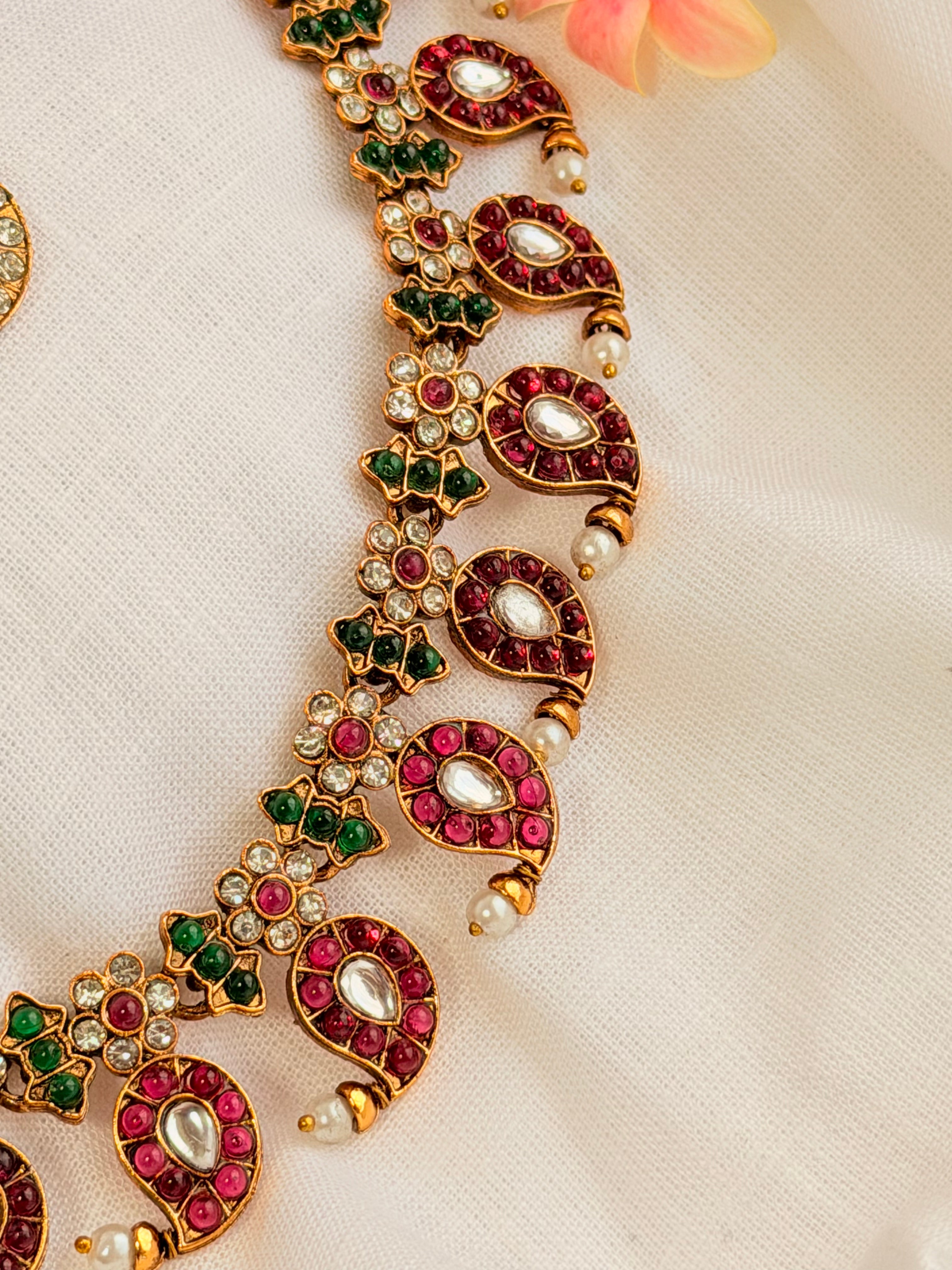 Kanakambari Necklace Set - Kanakambari Necklace Set (2)