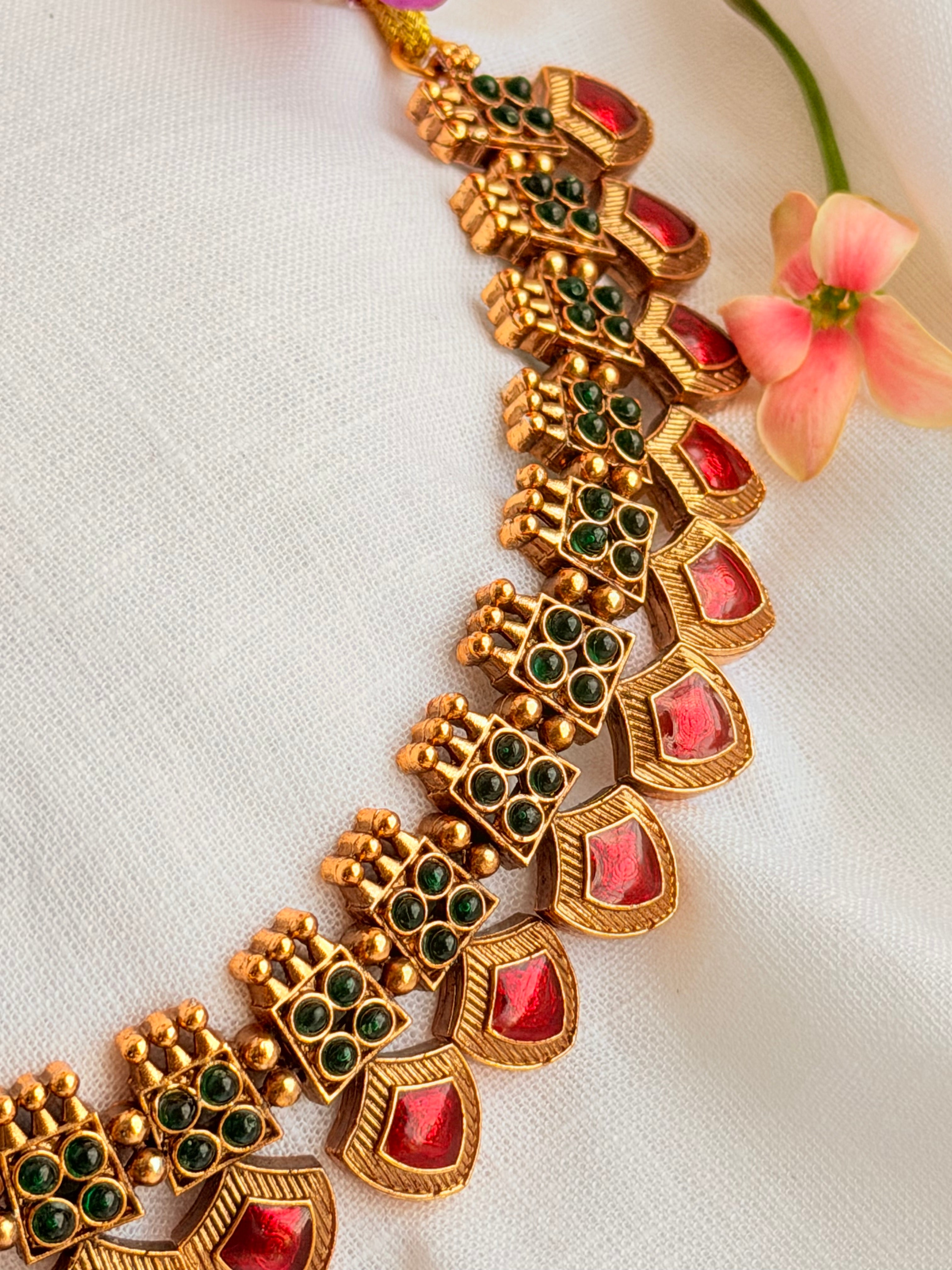 Meghavalli Necklace Set - Red (2)