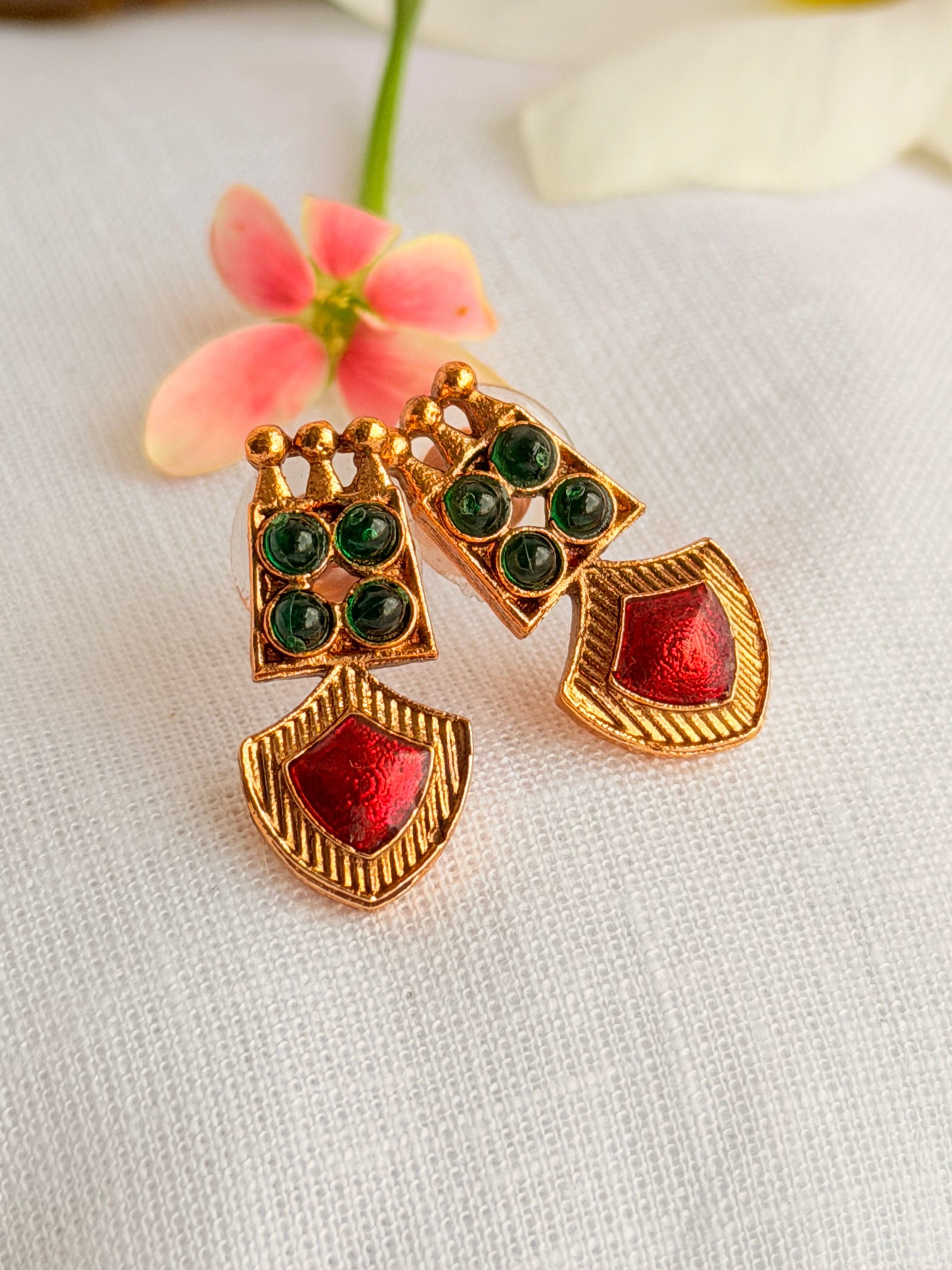 Meghavalli Necklace Set - Red (3)